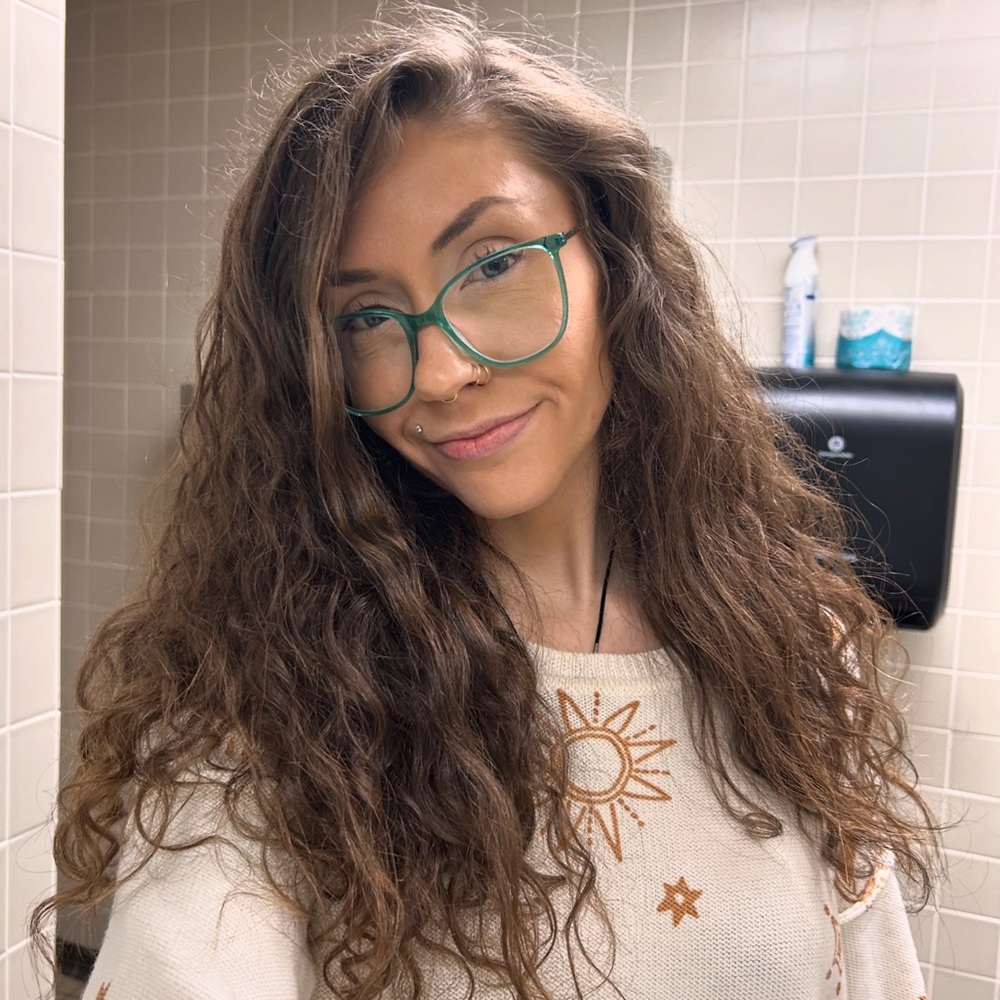 Meet your Posher, Hailey